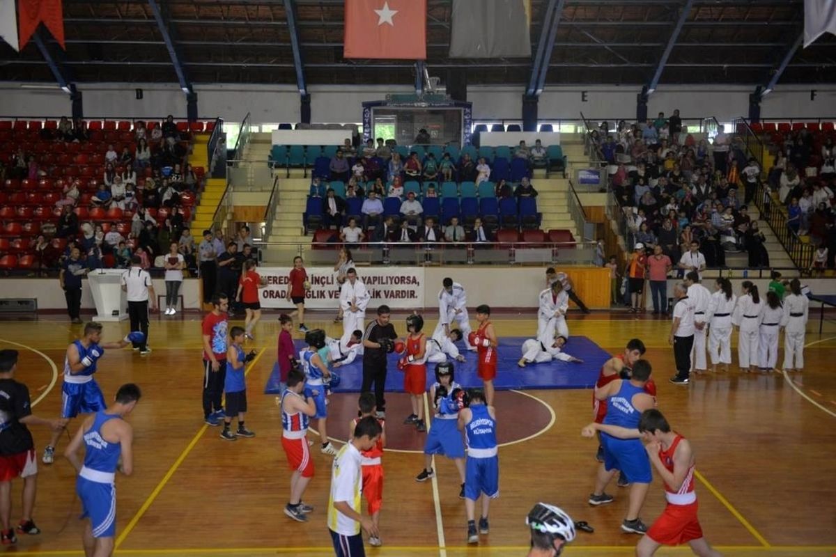 Kütahya\'da Yaz Spor Okulları Başladı