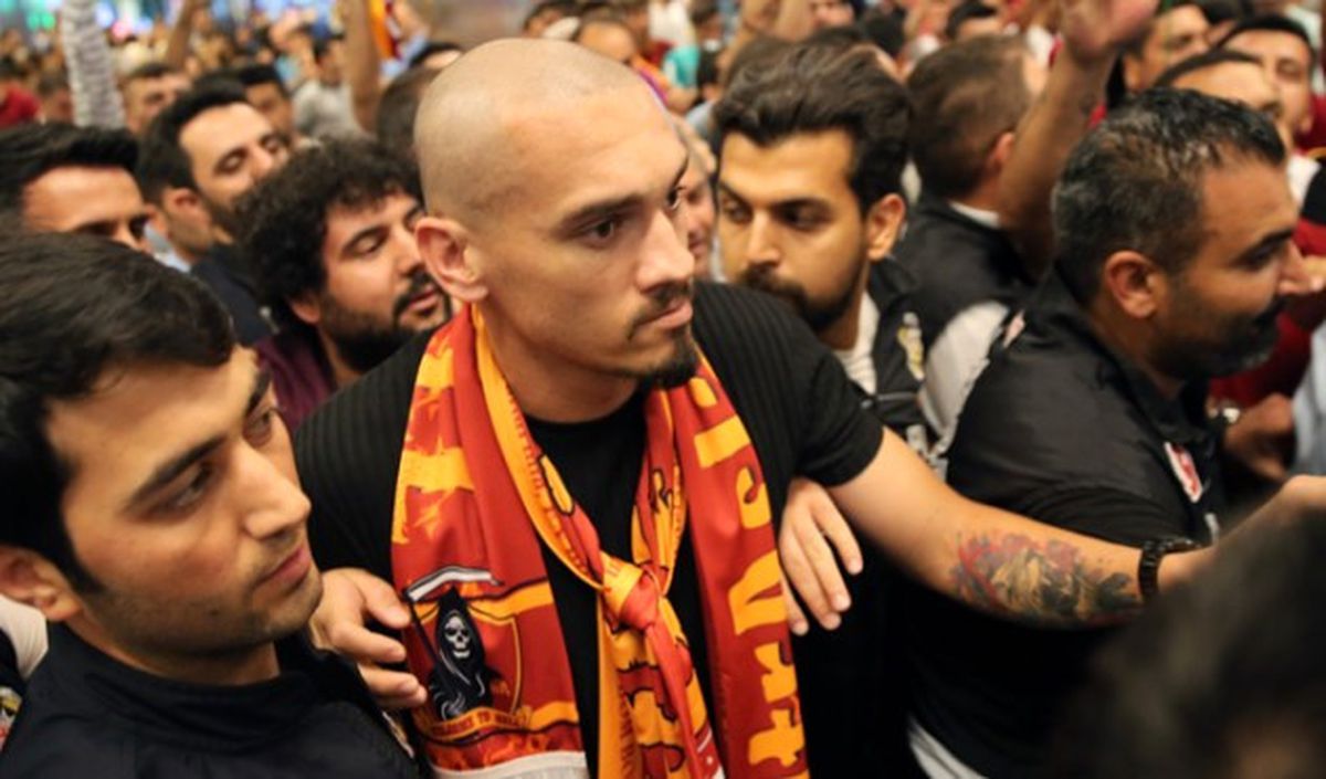 Maicon, İstanbul\'a Geldi