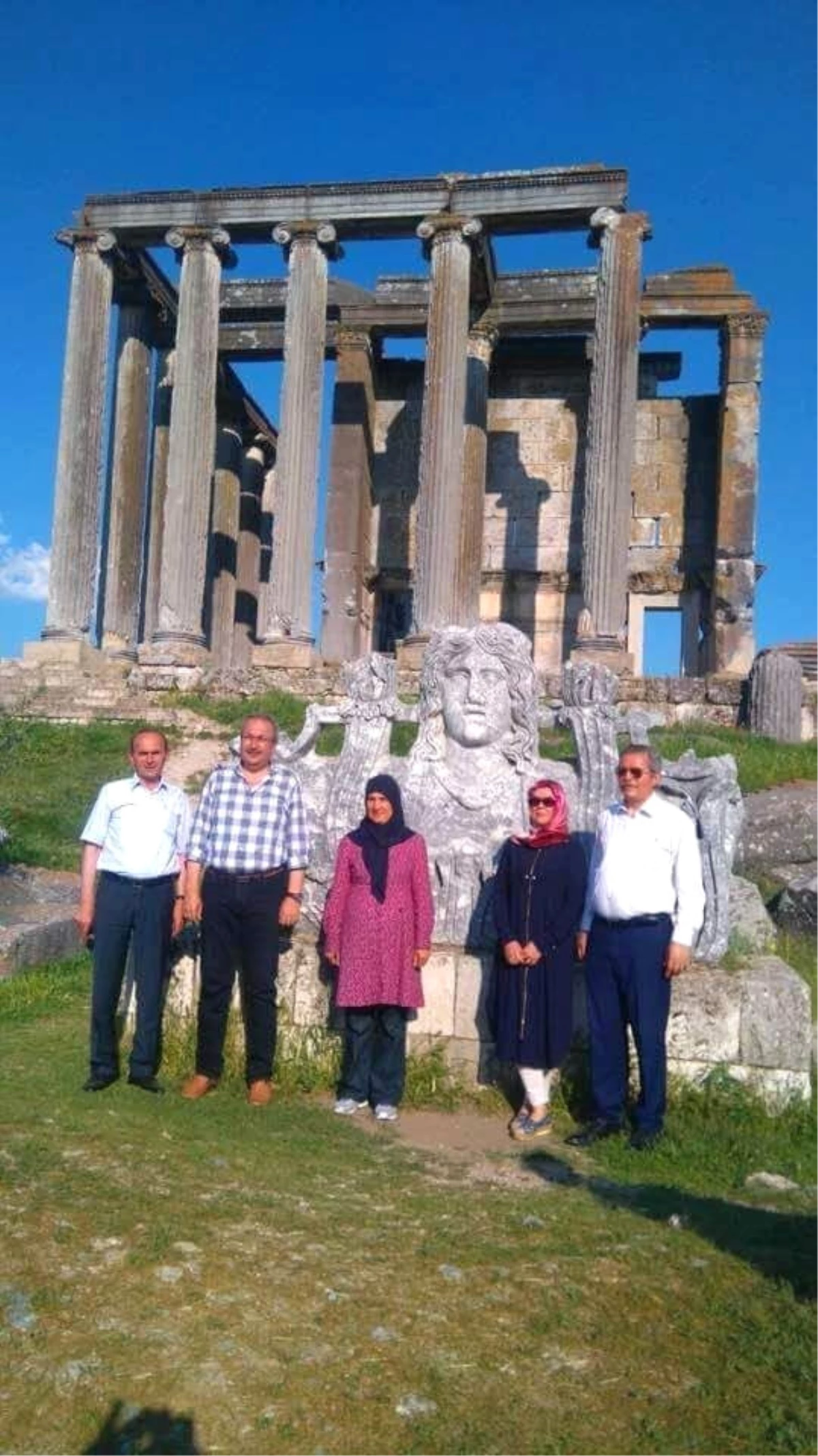 Nevşehir Belediye Başkanı Hasan Ünver, Çavdarhisar \'Aizanoi Antik Kenti\'ne Hayran Kaldı