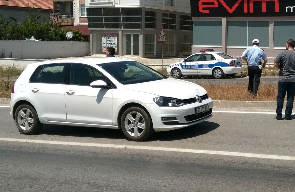 Otomobilin Çarptığı Yaya Yaralandı