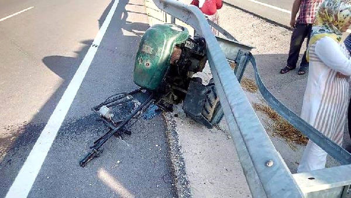 Patpat Bariyerlere Çarptı: 5 Yaralı