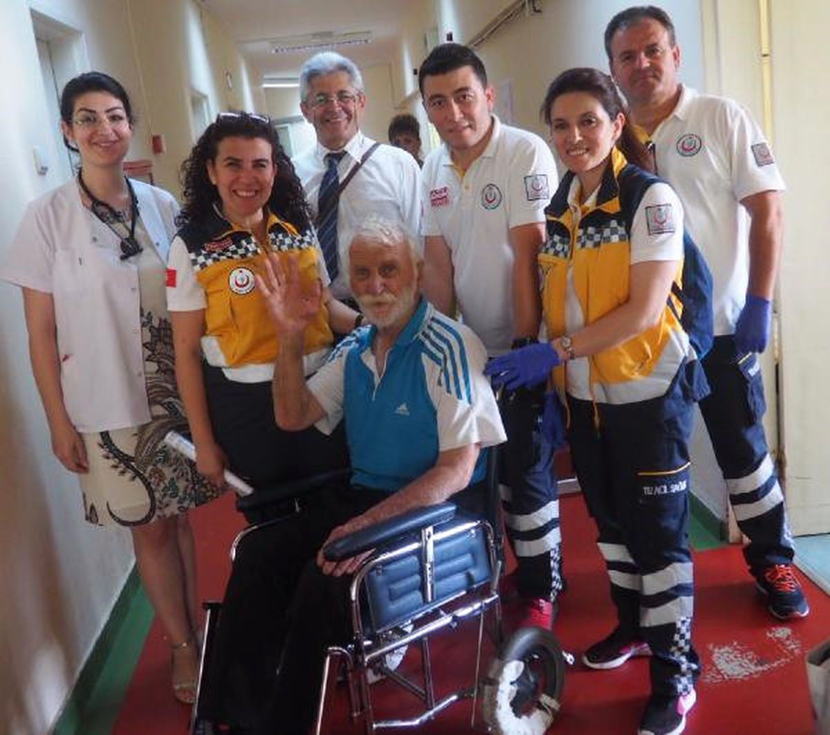 Romanya\'da Kalp Krizi Geçiren Tır Şoförünü Edirne\'den Giden Sağlık Ekibi Getirdi