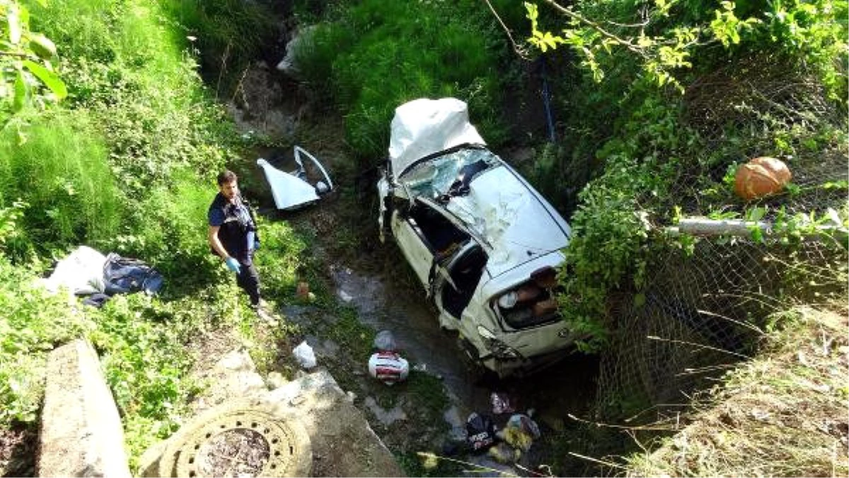 Tatilden Dönen Eşleri Trafik Kazası Ayırdı