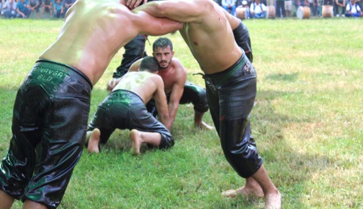 111. Geleneksel Tarihi Yalova Fevziye Yağlı Güreşleri