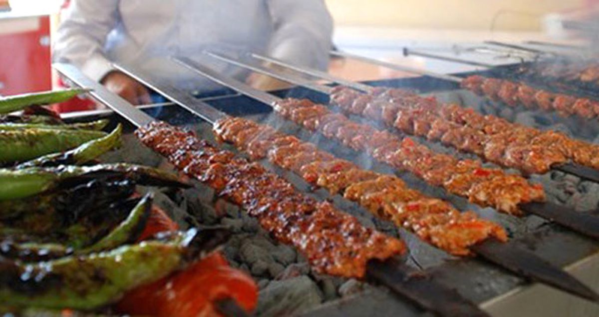 Adana\'nın "Kebapçı Celal"i Örgüt Üyeliğinden Tutuklandı