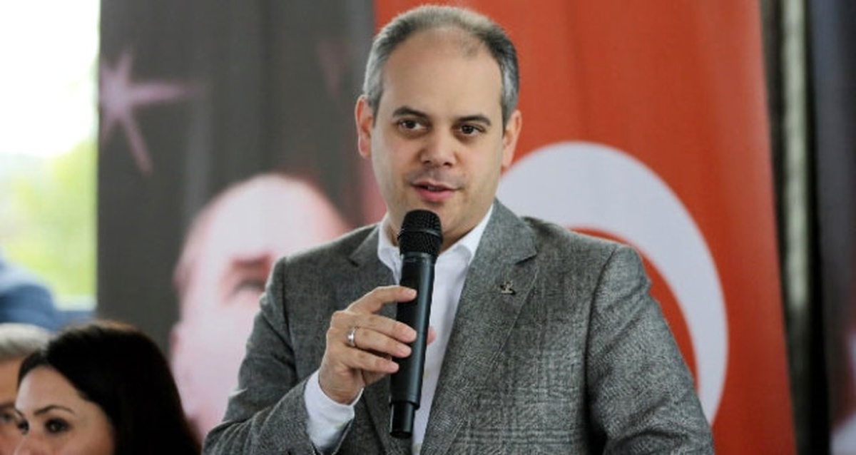 Bakan Kılıç, Tekerlekli Sandalye Basketbol Milli Takımı\'nı Tebrik Etti