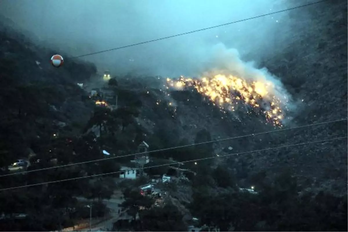 Bodrum Çöplüğünde Başlayan Yangın, Ormana Sıçradı (2)