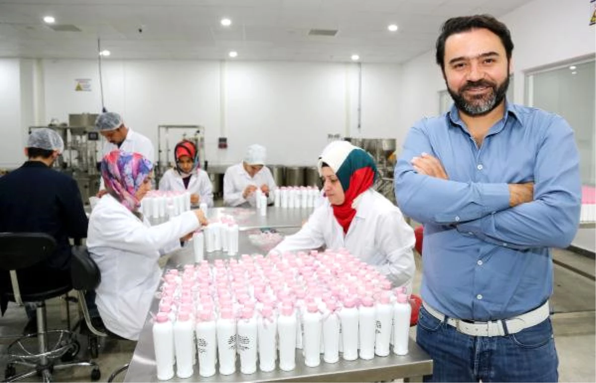 Gül Parfümü Üretimine Mutfakta Başladı, Bugün Fabrika Kurdu