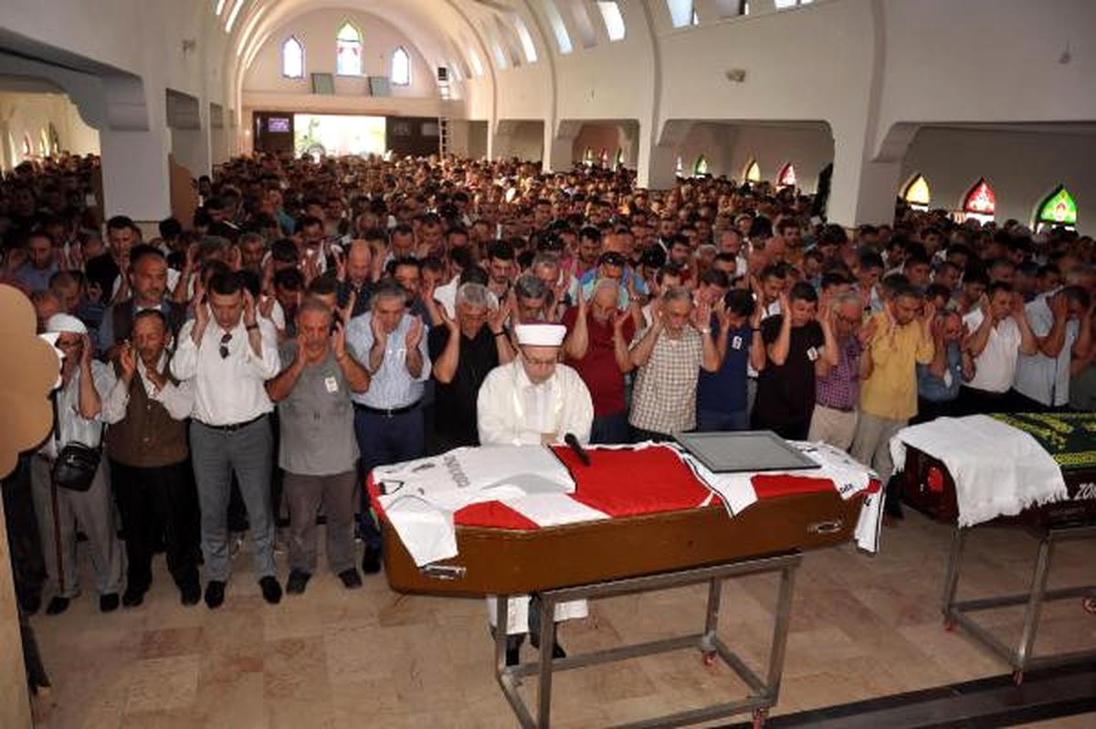 İş Kazasında Ölen Madenci Toprağa Verildi