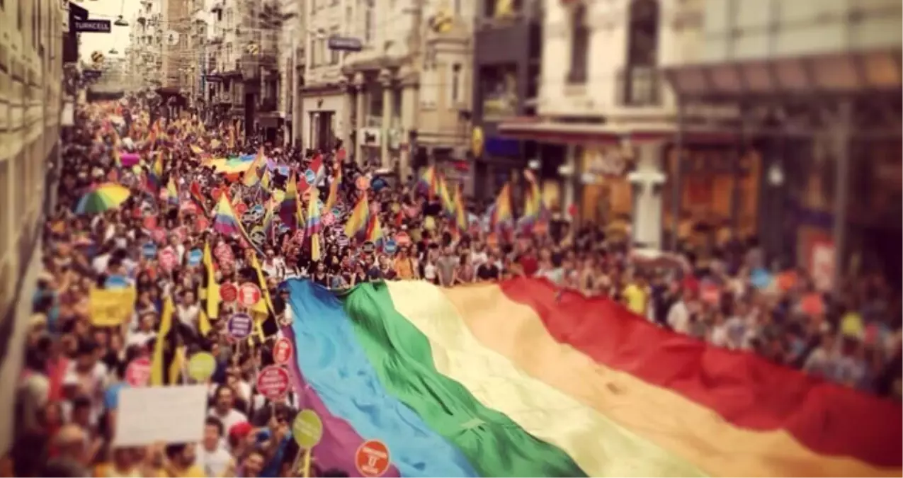 İstanbul Valiliği\'nden LGBTİ\'nin "Onur Yürüyüşü"ne İkinci Yasak