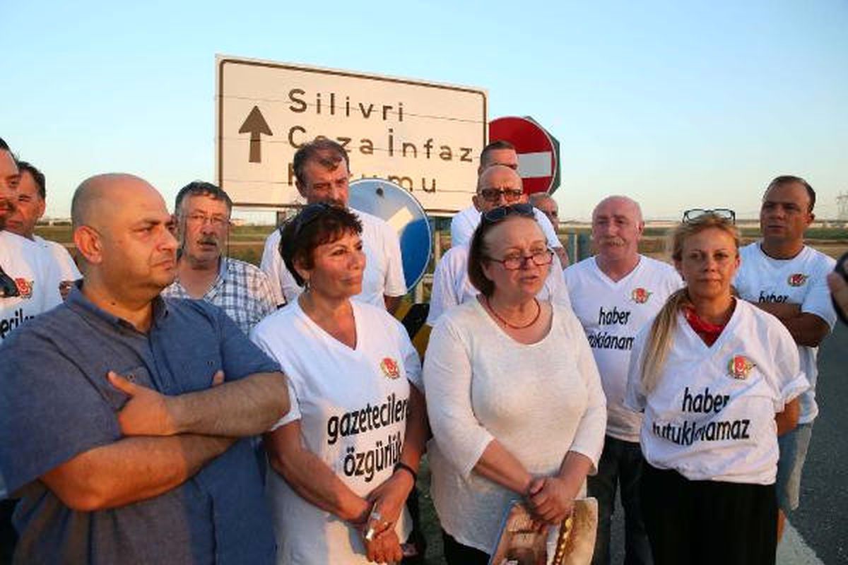 İzmir Gazeteciler Cemiyeti\'nden, Gökmen Ulu\'ya Destek