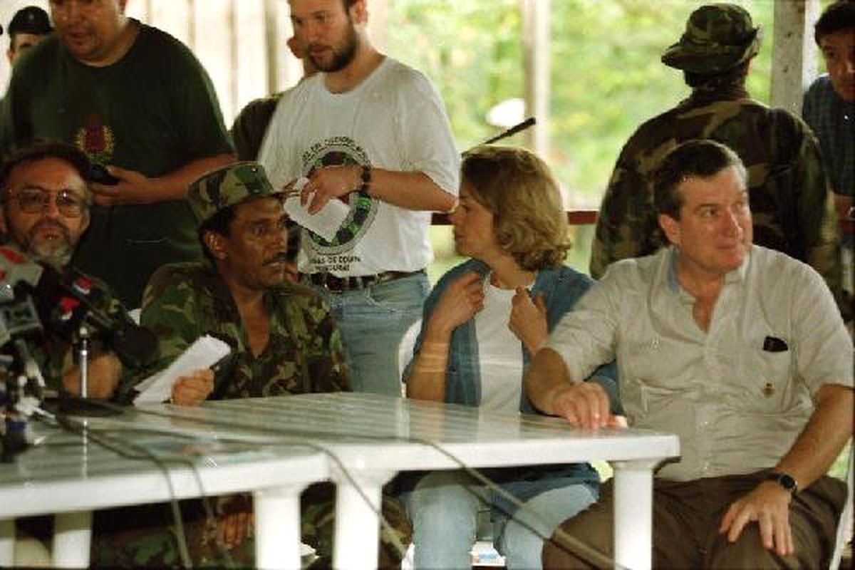 Kolombiya ile Eln Arasındaki Barış Görüşmelerinin İkinci Etabı Tamamlandı