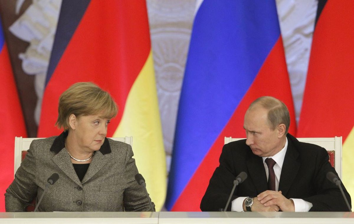 Putin ve Merkel, G20 Zirvesinin Konularını Değerlendirdi