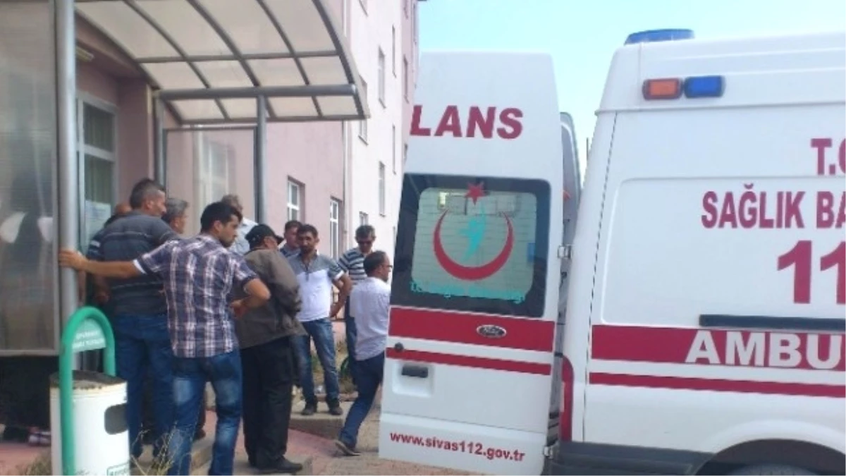 Sivas\'ta Trafik Kazası: 1 Ölü, 5 Yaralı