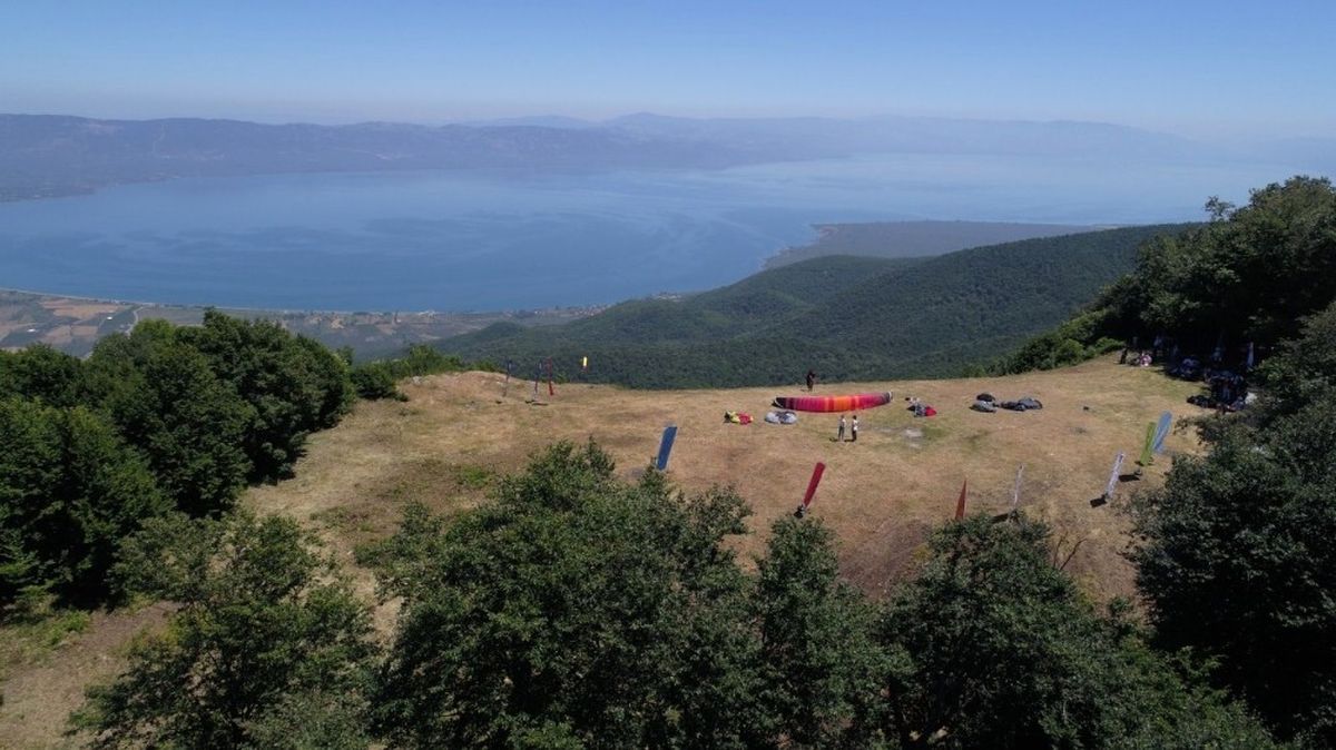 Bursa\'da Yamaç Paraşütü Yarışları Nefes Kesti