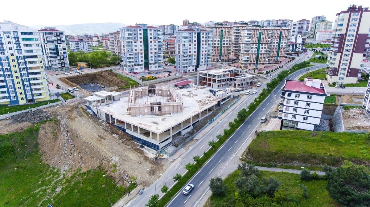 Cami ve Külliye Hızla Yükseliyor