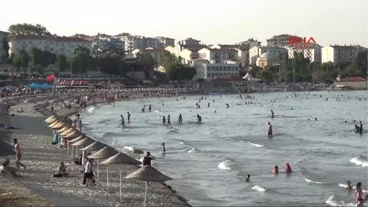 Çanakkale Gelibolu Hamzakoy Plajı\'na Mavi Bayrak