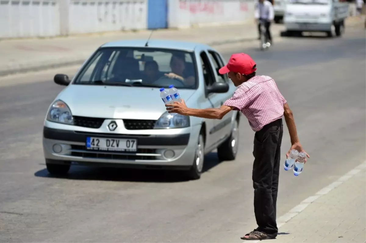 Engelli Gencin Kavurucu Sıcaktaki Ekmek Mücadelesi