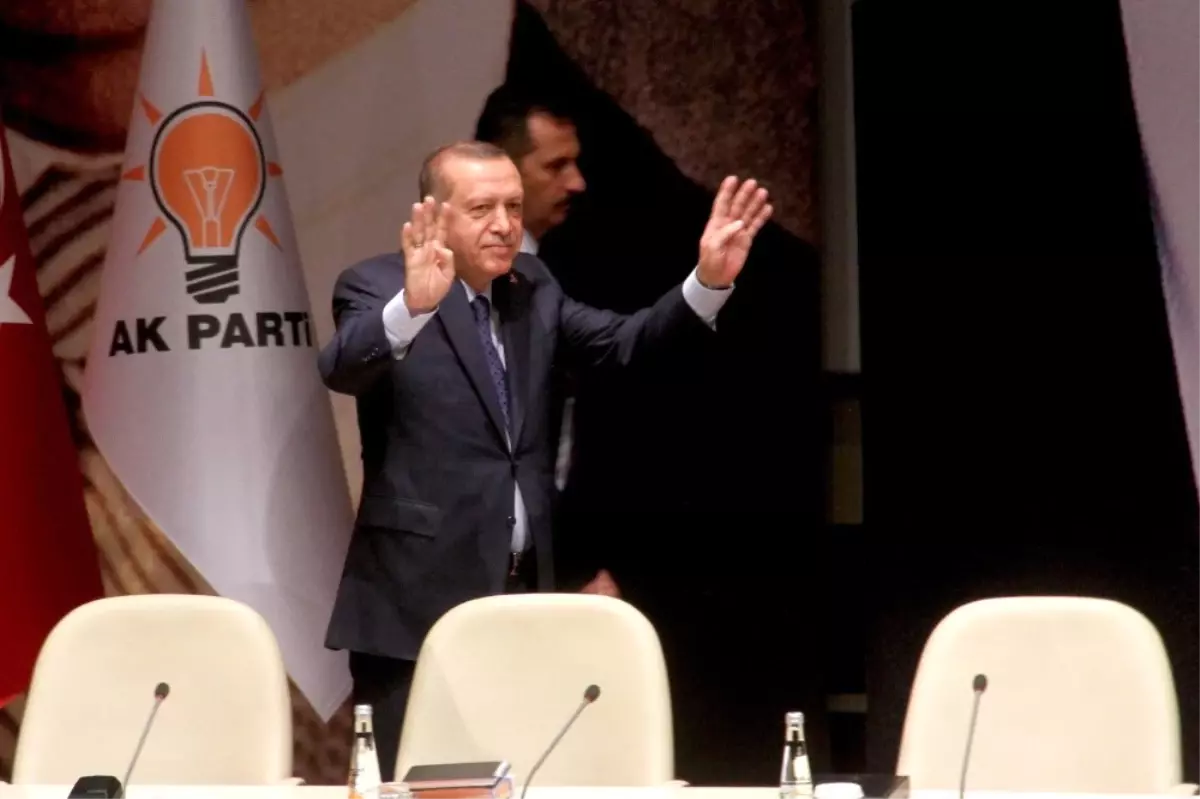 Erdoğan: "Şu Anda Değişim Zilleri Tüm Gücüyle Çalıyor"