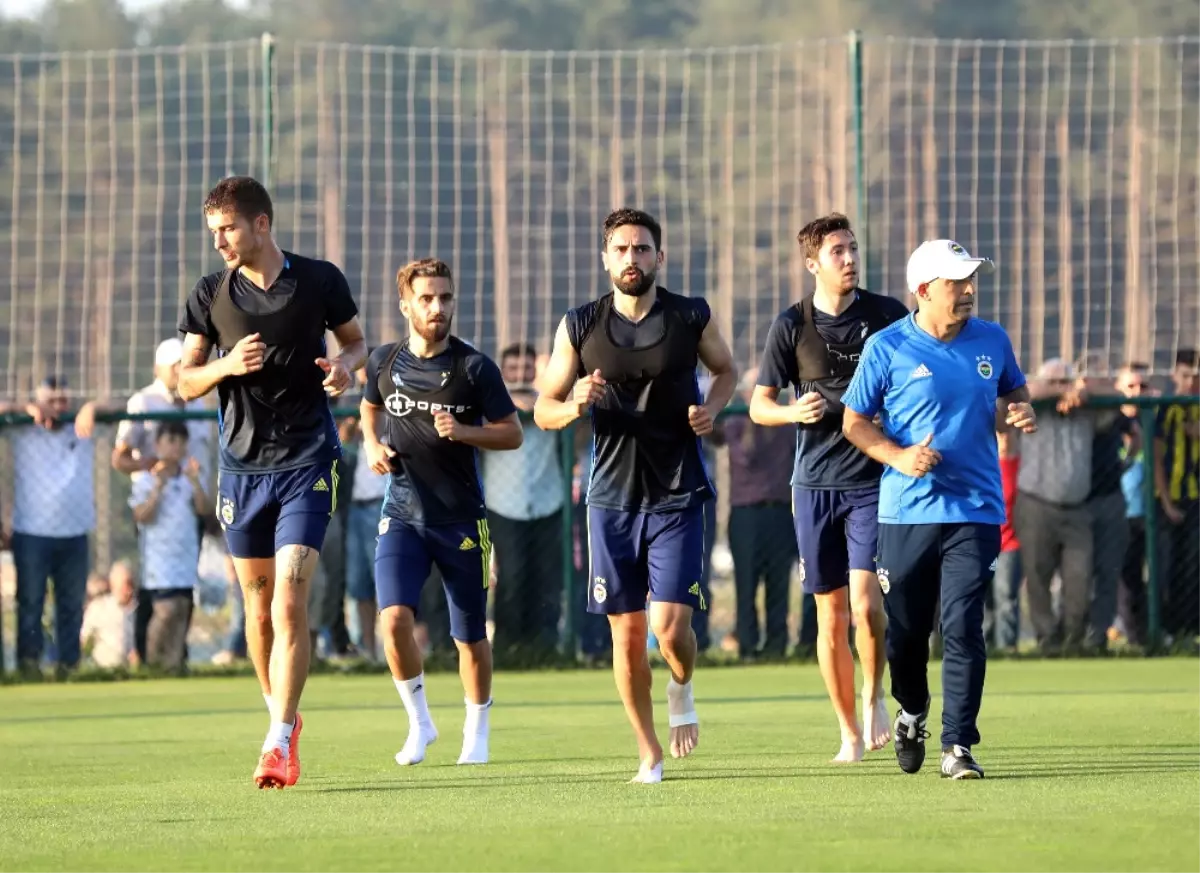 Fenerbahçe\'de Yeni Sezon Hazırlıkları Sürüyor