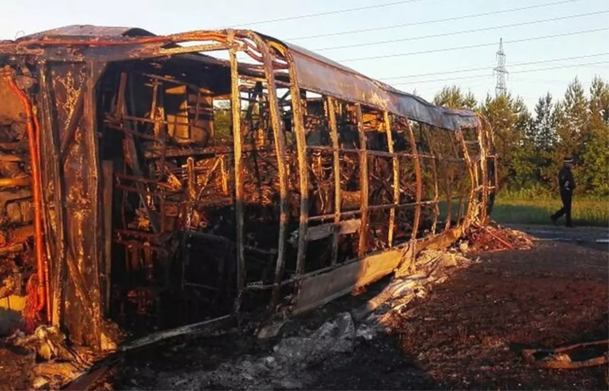 Katliam Gibi Kaza: 13 Ölü