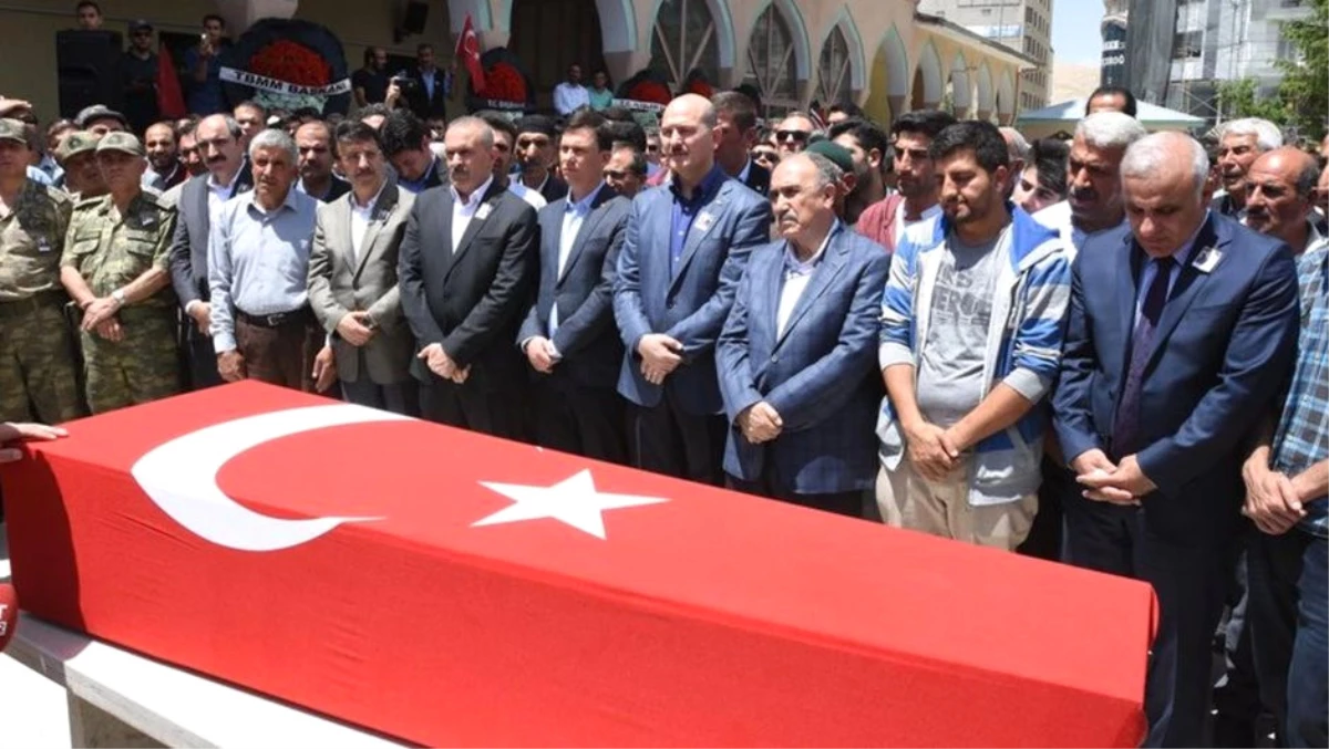Öldürülen AKP Özalp İlçe Başkan Yardımcısı Aydın Ahi Toprağa Verildi