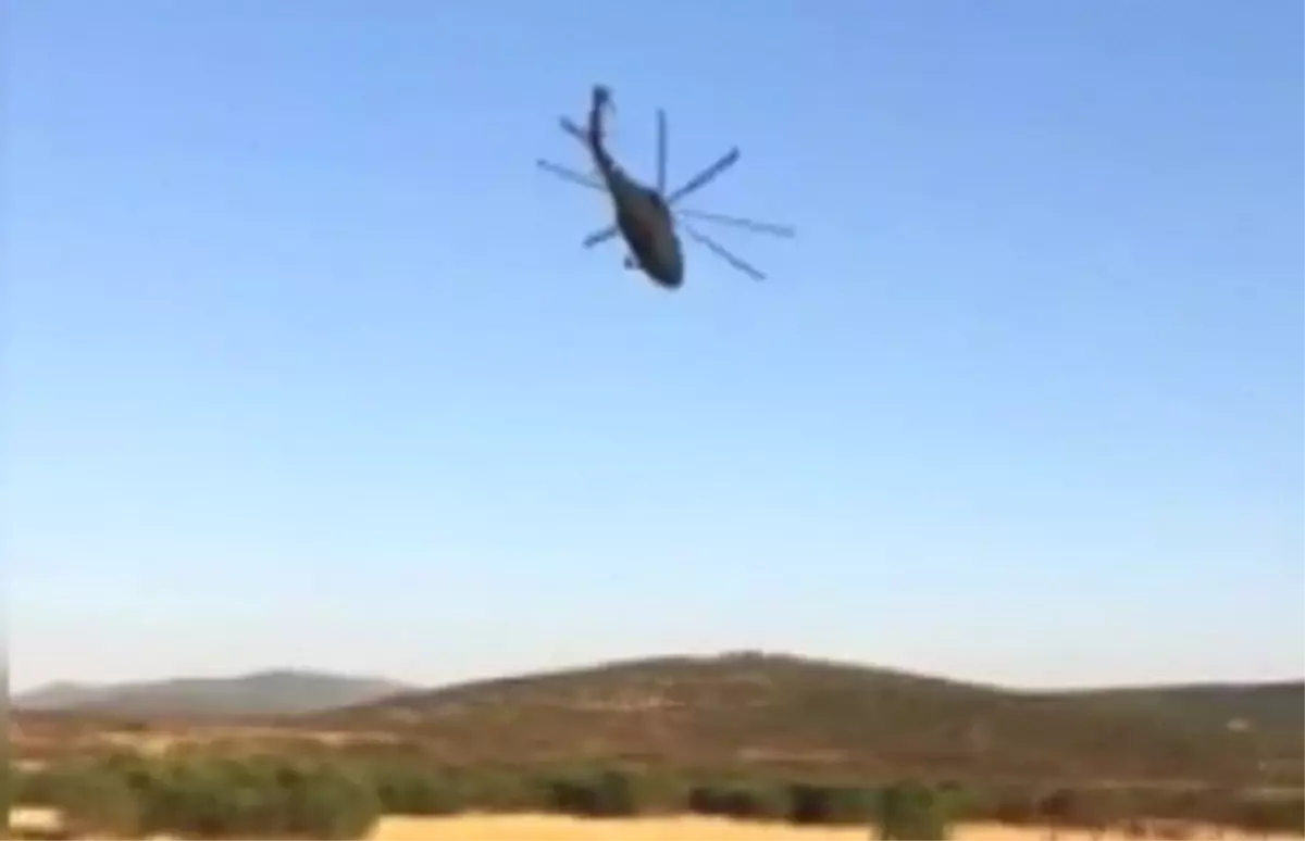 Skorsky Pilotu, Helikopterle Mehmetçiği Selamladı