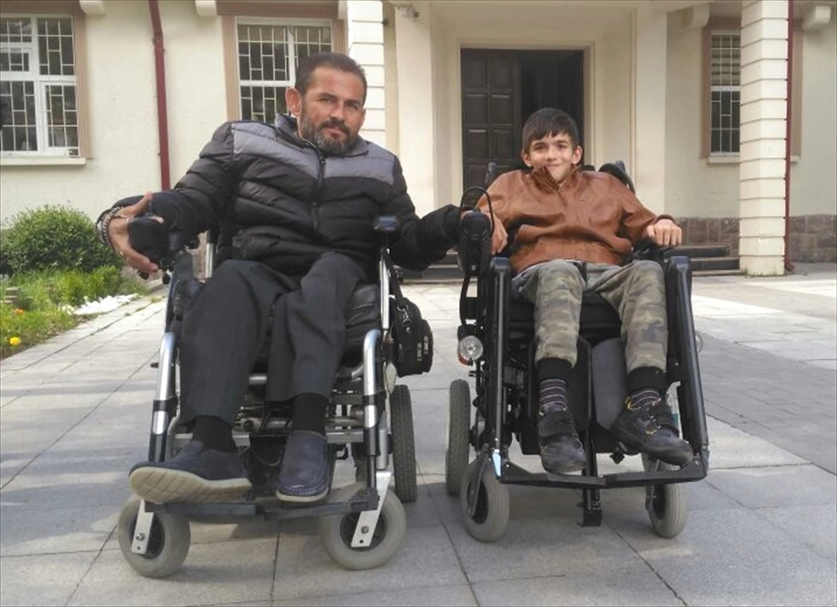 Ülkü Ocaklarından İki Engelliye Akülü Sandalye
