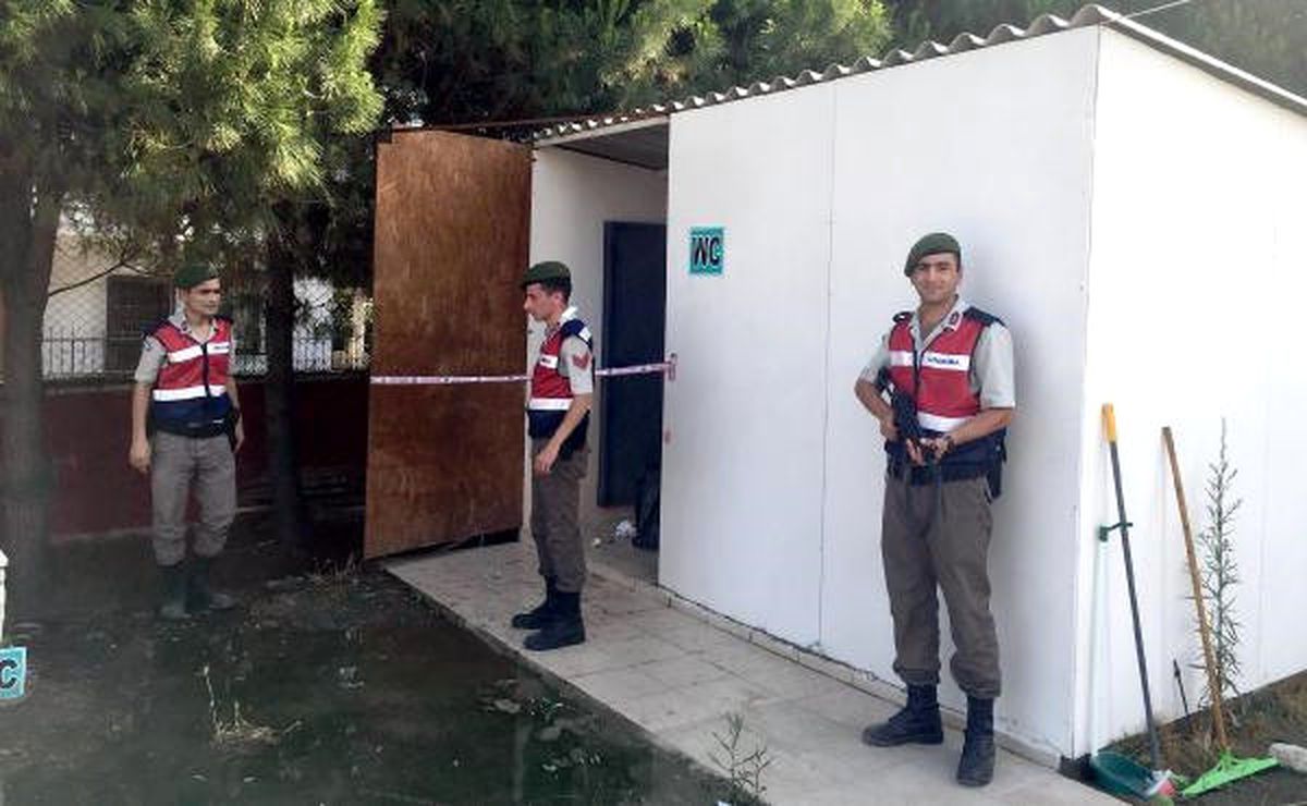 Ailesinden Gizlediği Bebeğini Plaj Tuvaletinde Doğurup Bıraktı