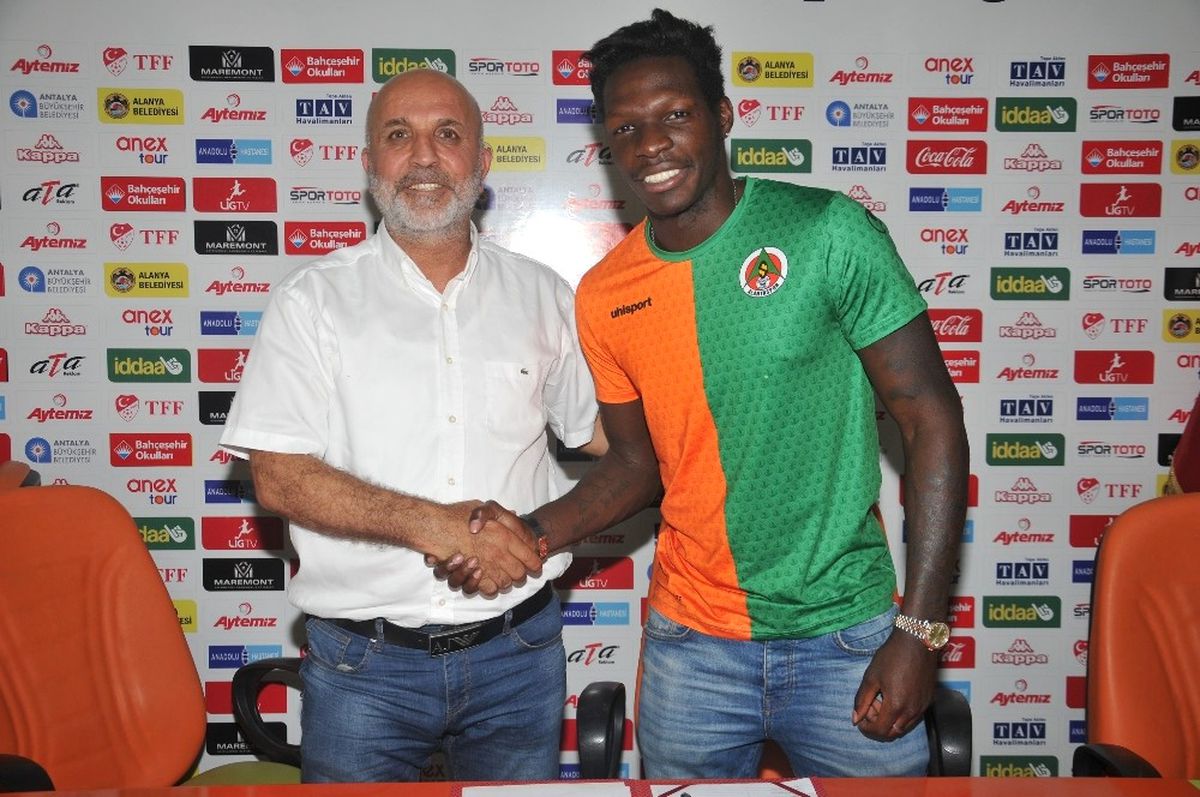Alanyaspor, N\'sakala\'nın Bonservisini Aldı