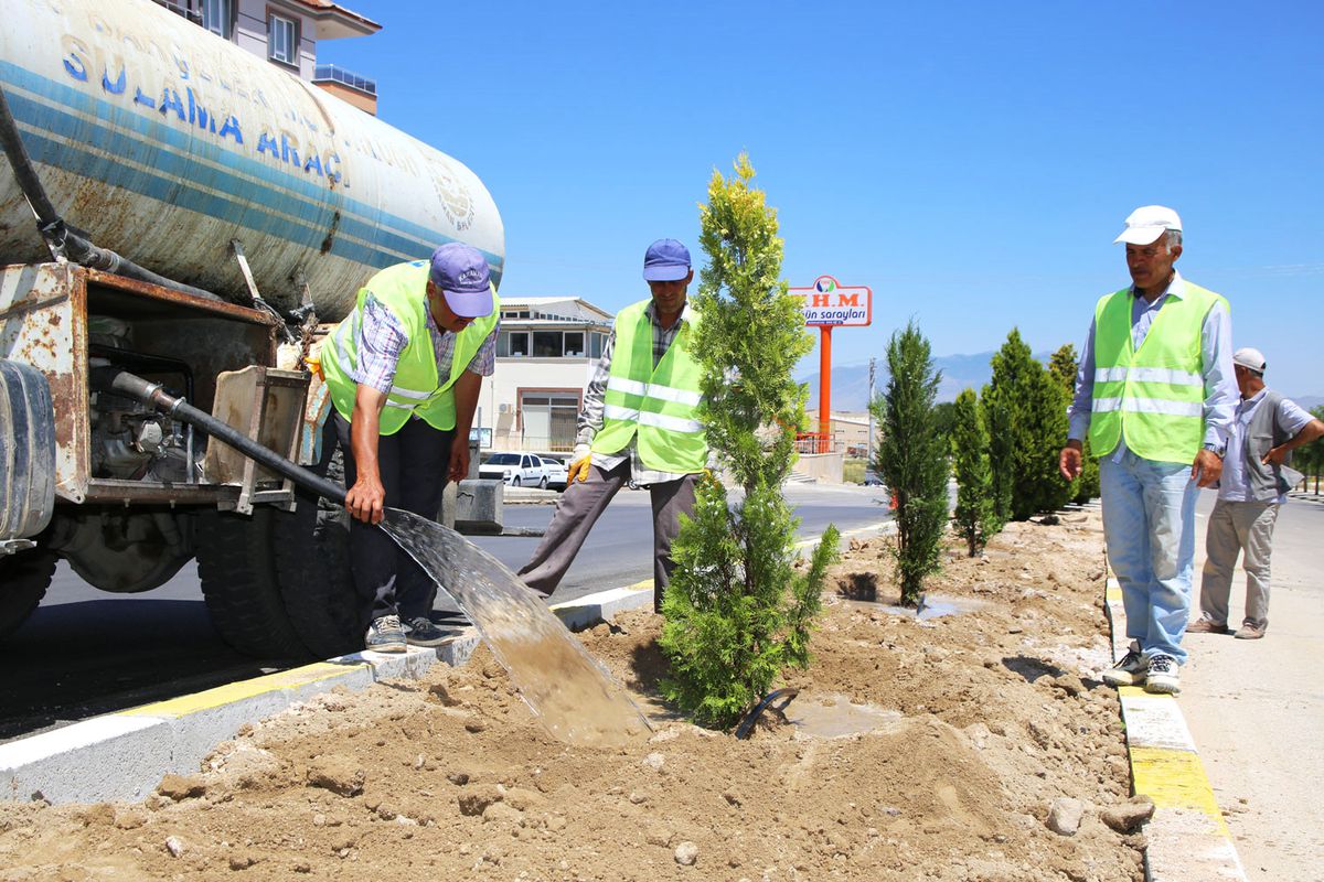 Alparslan Türkeş Bulvarı\'nda Son Düzenlemeler Yapılıyor 