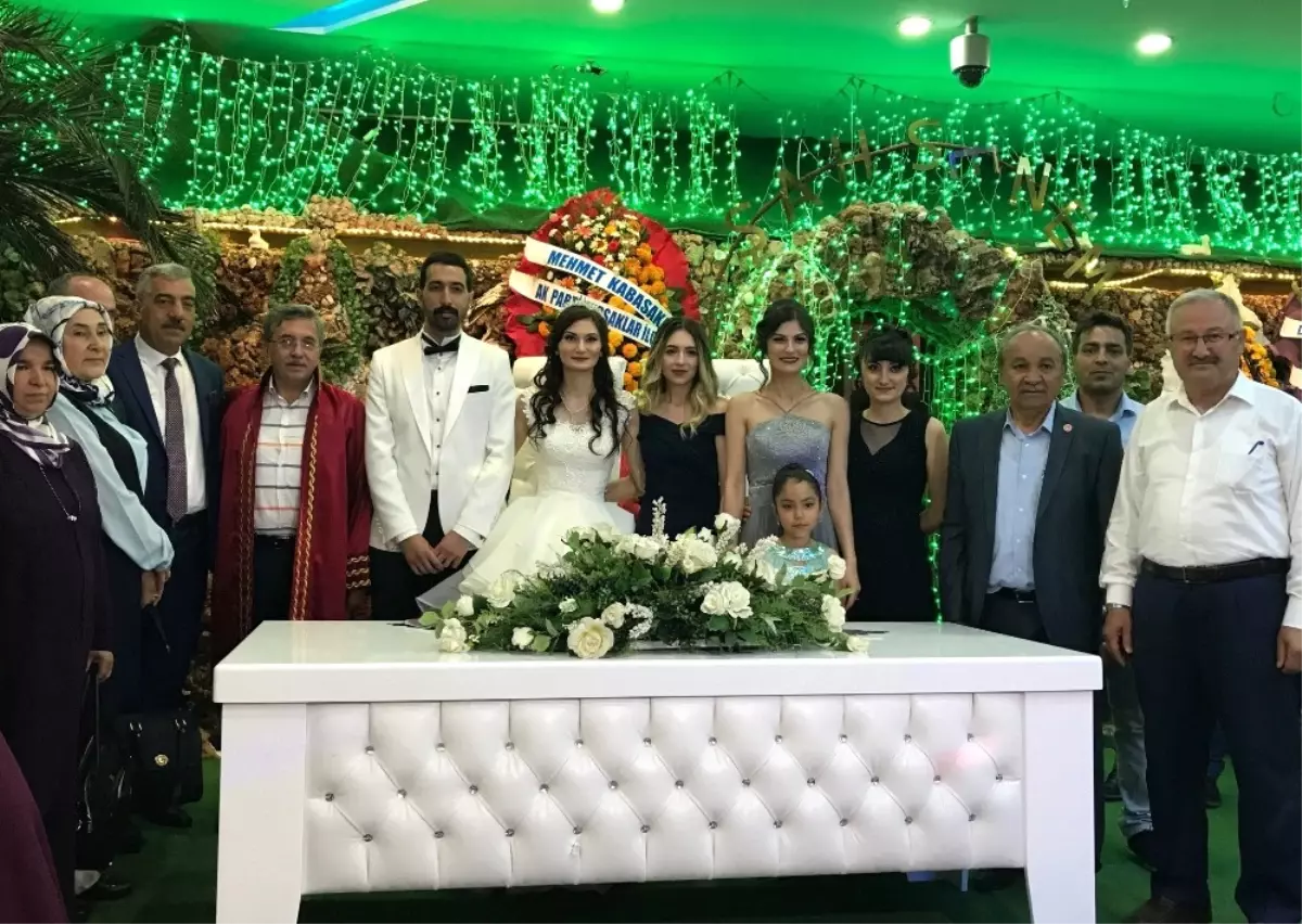 Başkan Çetin Nikah ve İş Yeri Açılışlarına Katıldı