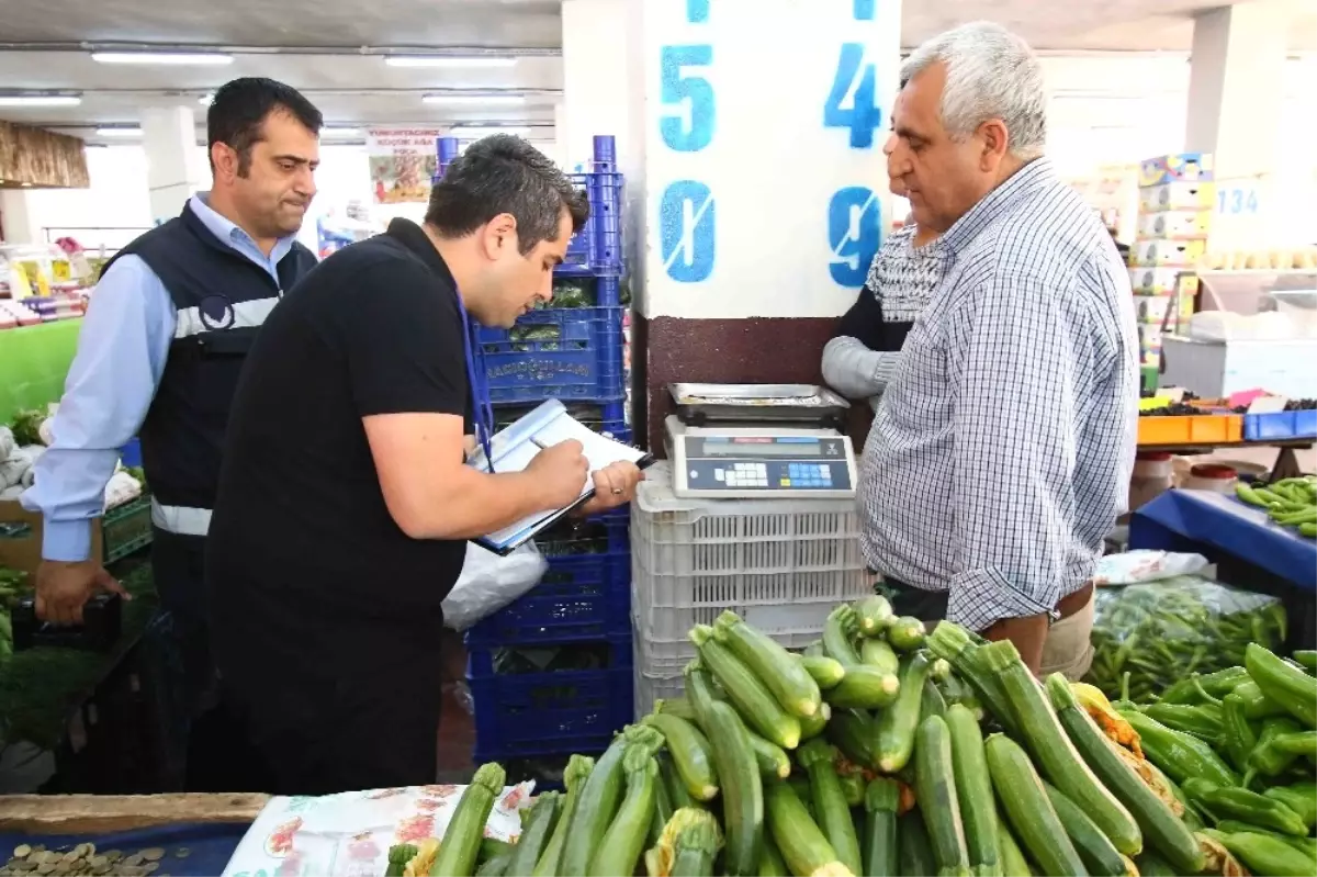 Bayraklı\'da Hem Esnaf Hem Vatandaş Memnun