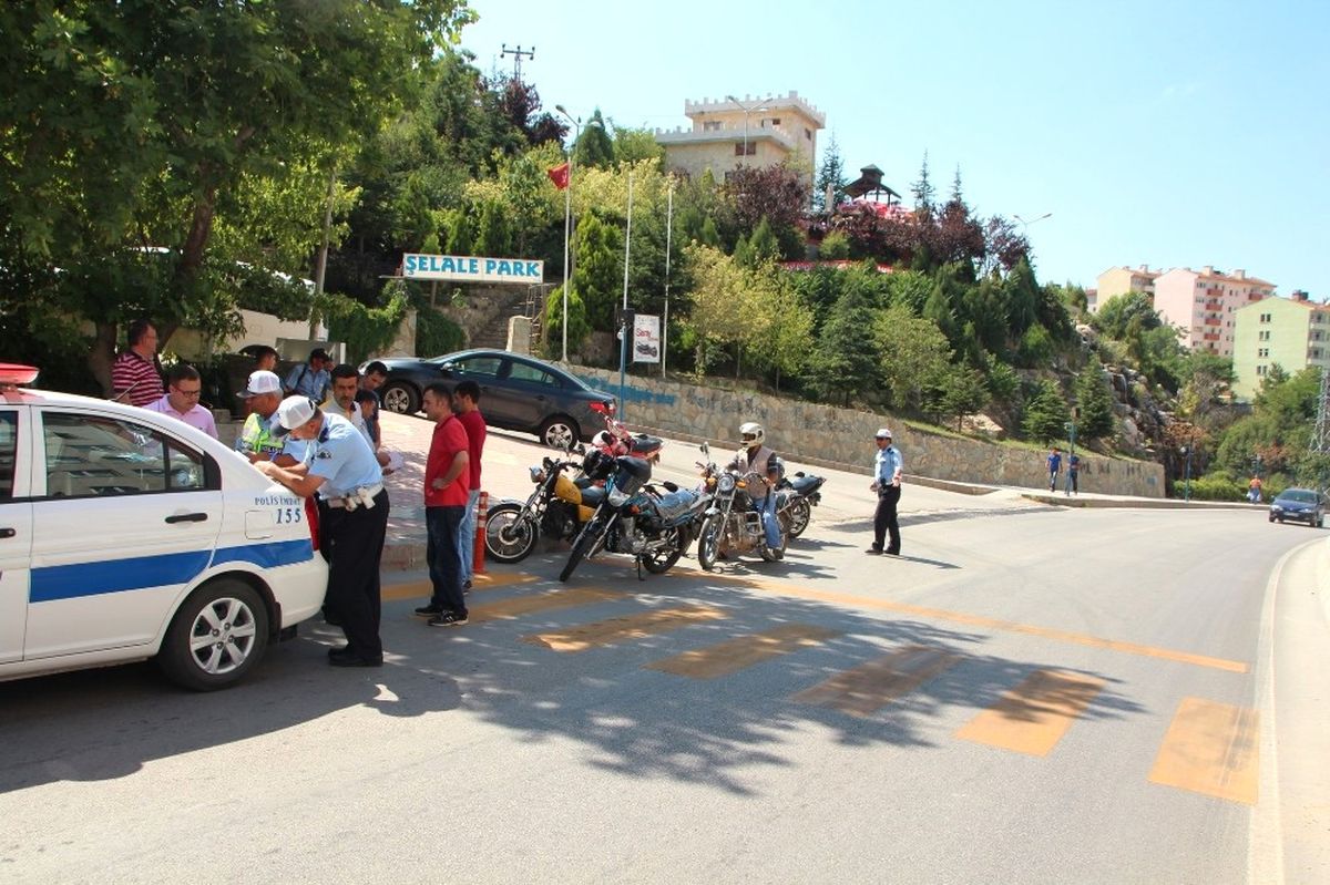 Bilecik\'te Motosiklet Sürücülerine Ceza Yağdı
