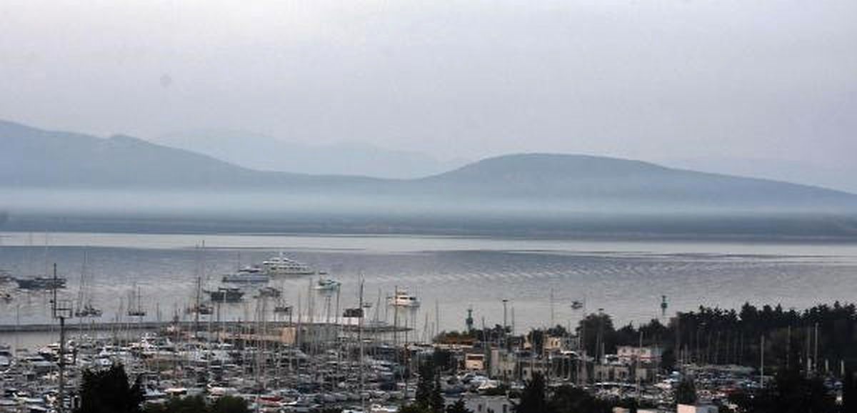 Dha Yurt; Bodrum\'da Çöplük Yangını Gökyüzünü Siyaha Bürüdü
