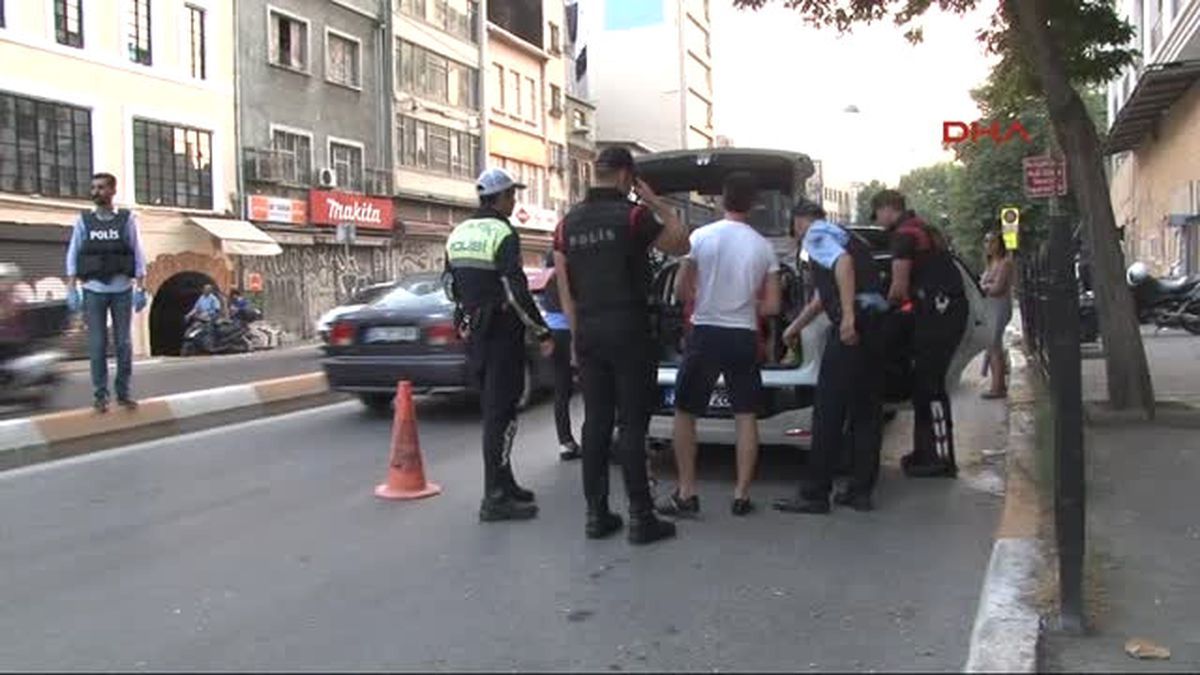 Ek Görüntülerle Geniş Haber) İstanbul\'da \'Yeditepe Huzur\' Denetimi