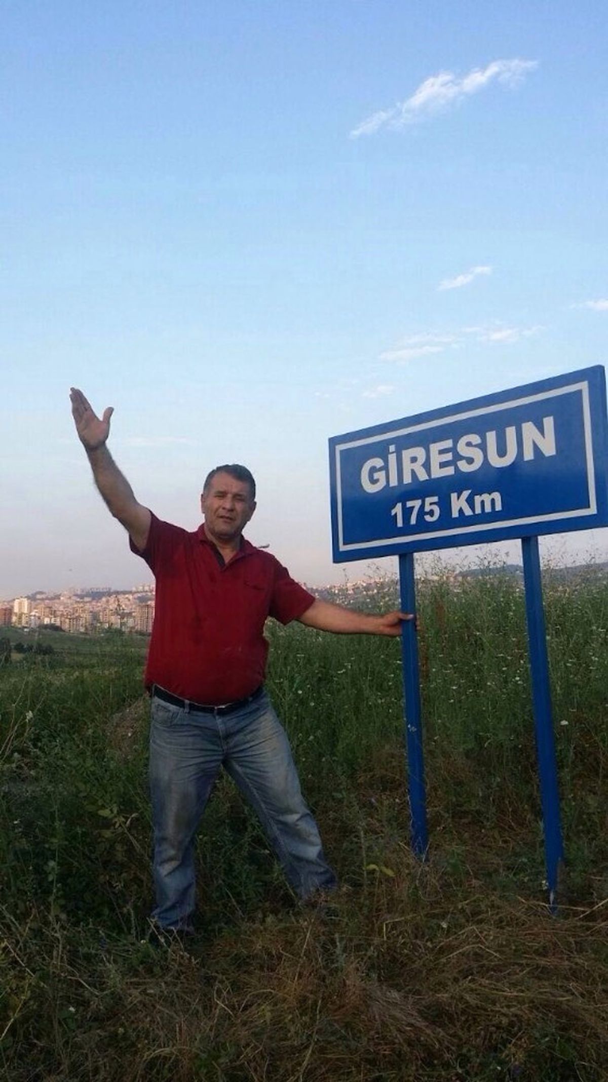 Karadeniz Sahil Yolu\'na Vatandaş Eliyle \'Giresun Tabelası\' Dikildi