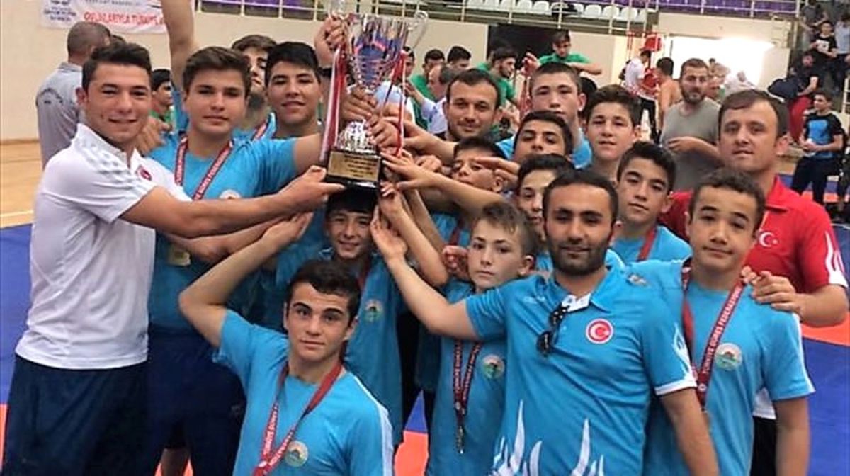 Kavaklı Minik Güreşçiler 1. Lig\'e Yükseldi