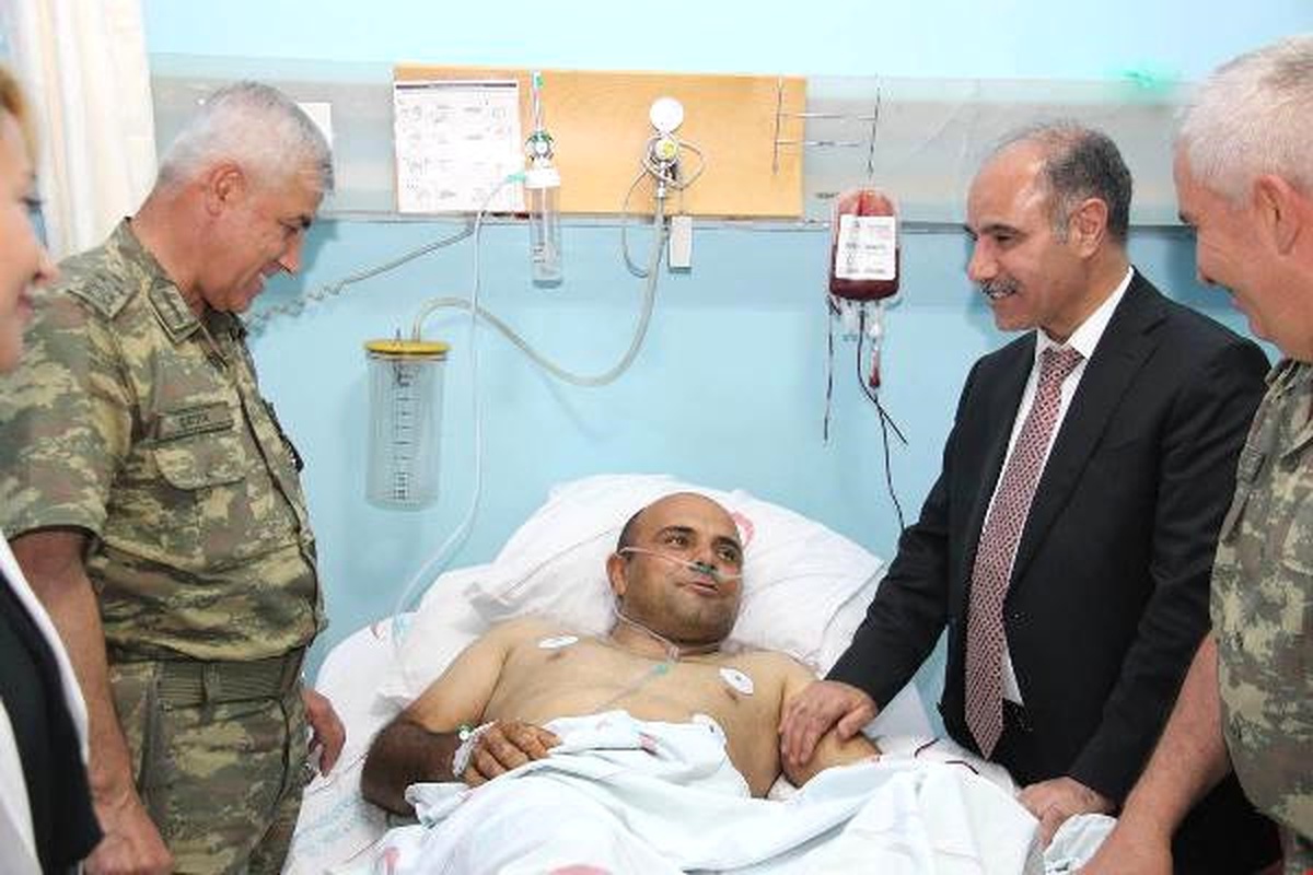 Korgeneral Çetin, Saldırıya Uğrayan Güvenlik Korucularını Ziyaret Etti