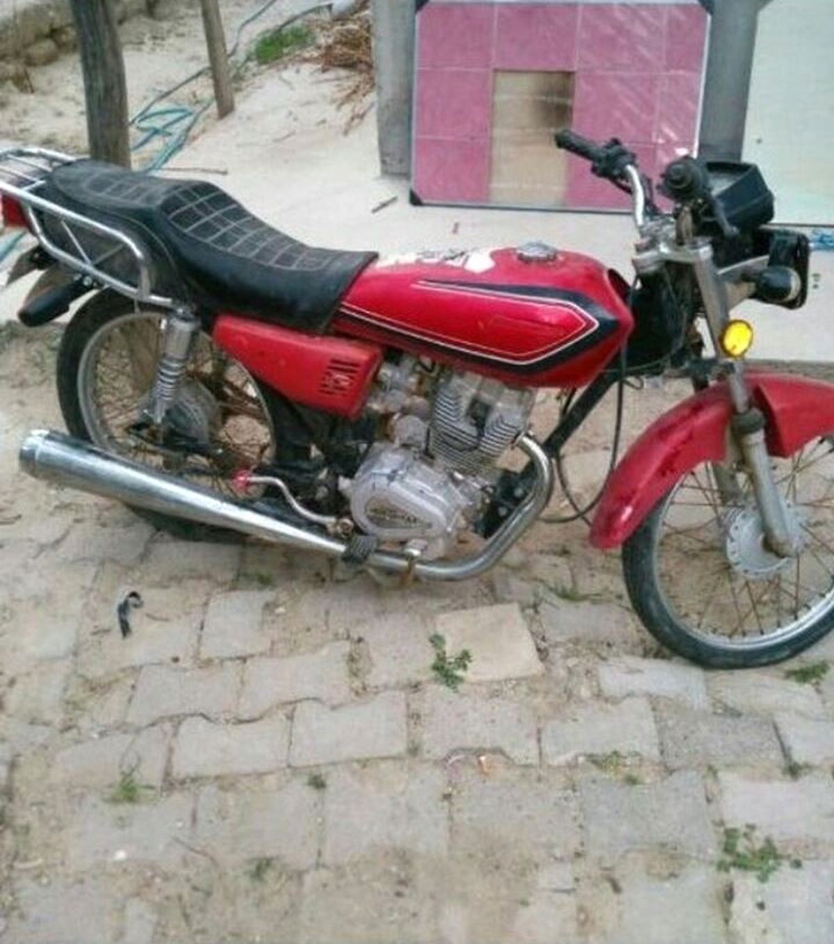 Önce Tuvaletini Yaptı Sonra Motosikleti Çaldı
