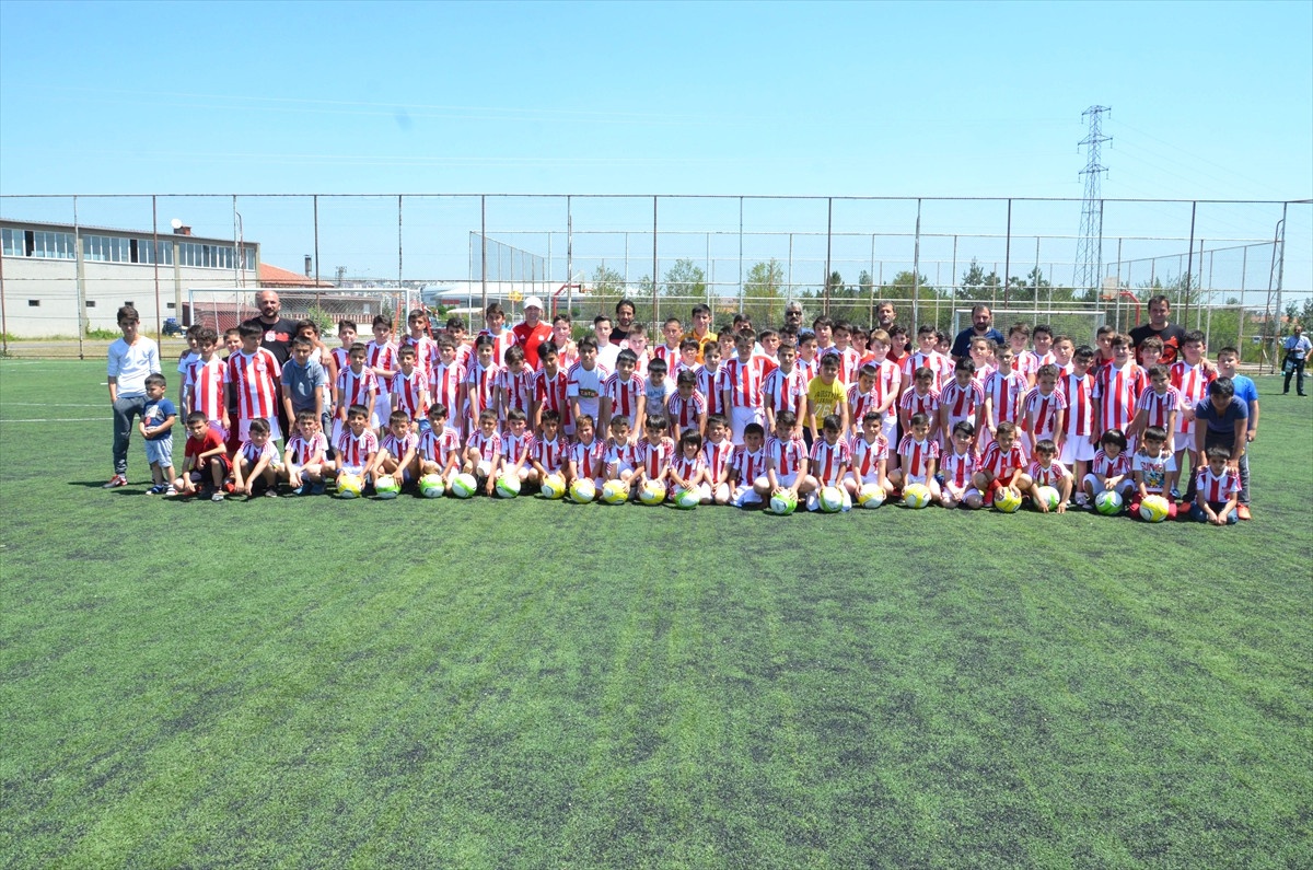 Sivasspor Futbol Okulunda Eğitimler Başladı
