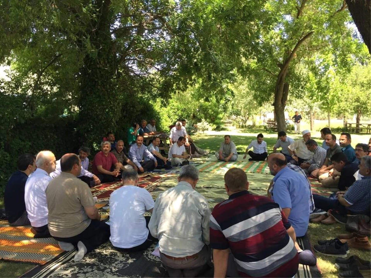 Şuurlu Öğretmenler Piknikte Bir Araya Geldi