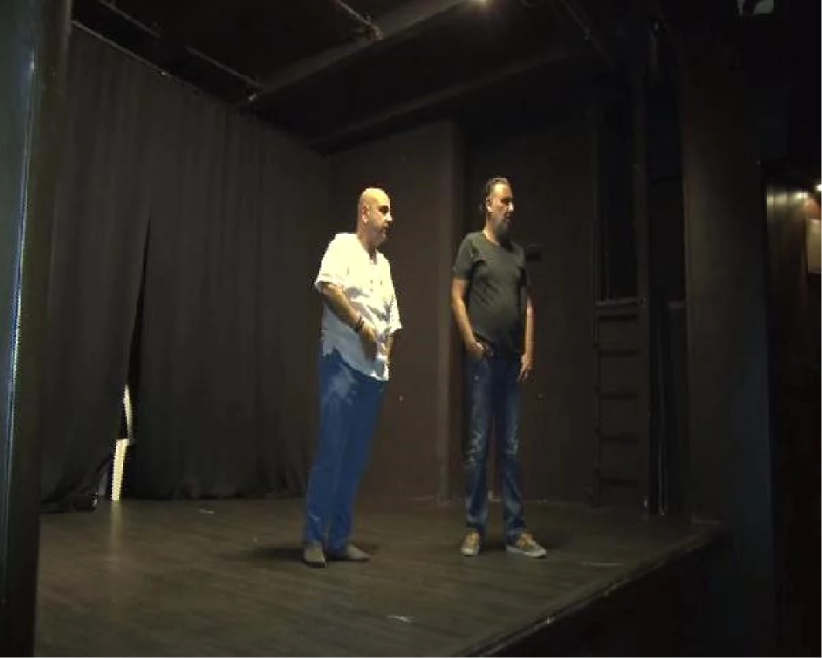 Usta Oyuncuları Ağırlayan 45 Yıllık Tiyatro Salonu Sahip Çıkılmayı Bekliyor