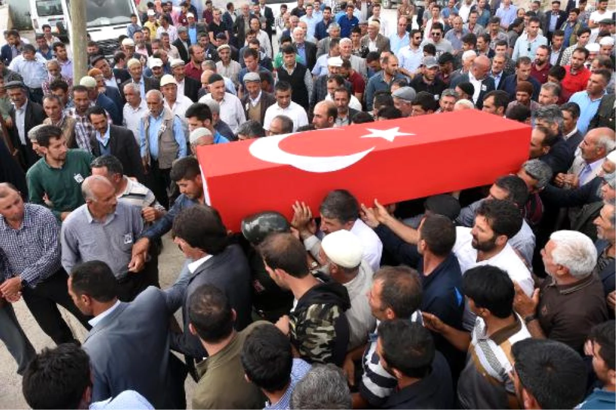 Van\'da PKK\'dan Bombalı Tuzak; 1 Korucu Şehit, 1 Korucu Yaralı (2)