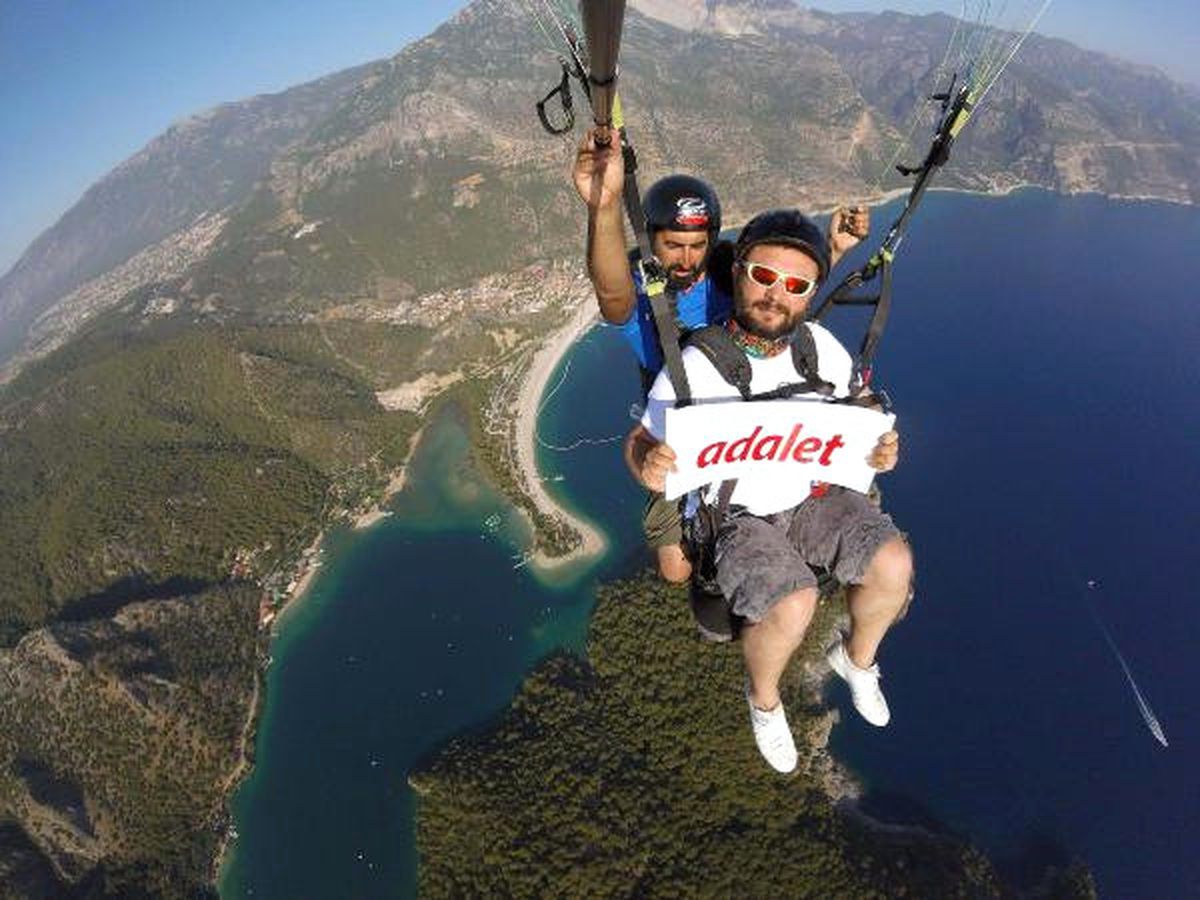 Adalet Eylemini Gökyüzüne Taşıdı