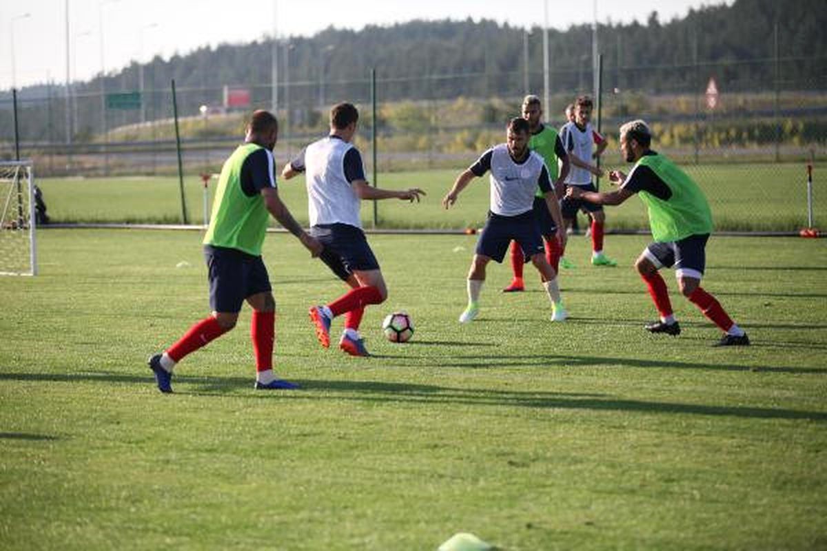 Antalyaspor\'da Tempo Artıyor