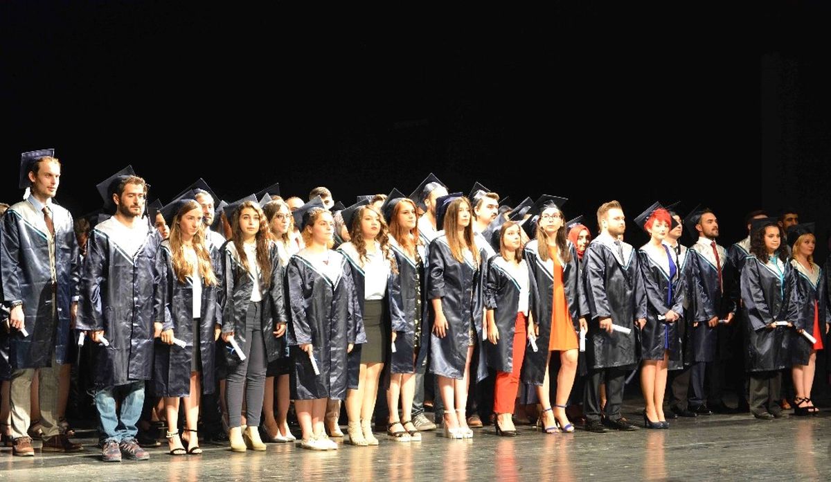 Bartın Üniversitesi İibf Mezuniyet Töreni Yapıldı