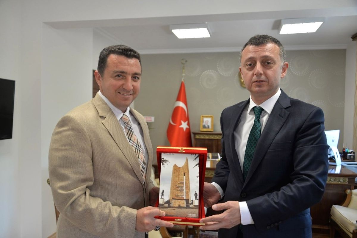 Başkan Bakıcı\'dan Bilecik Valisi Doç. Dr. Tahir Büyükakın\'a Ziyaret