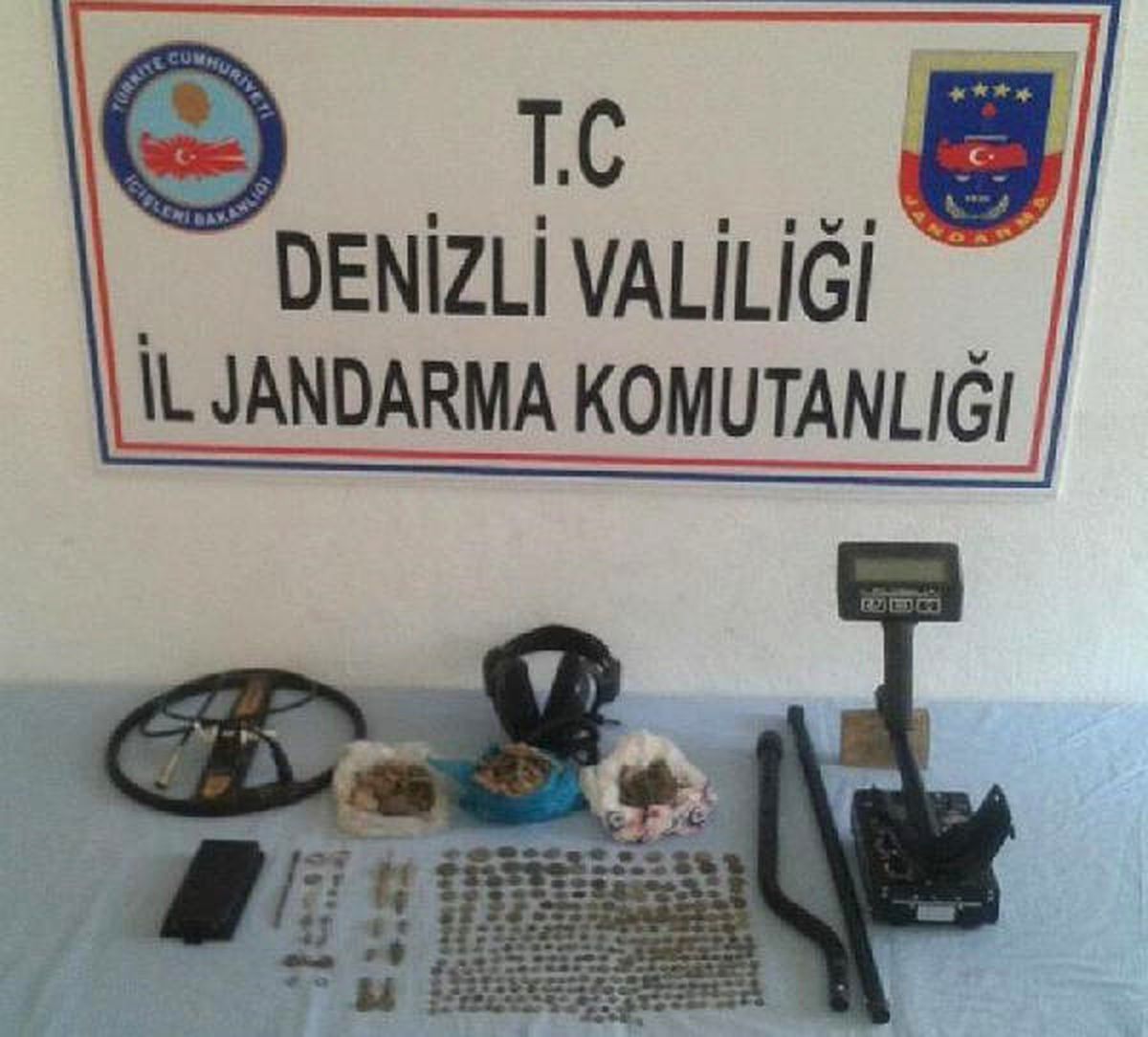 Denizli\'de Tarihi Eser Kaçakçılığı