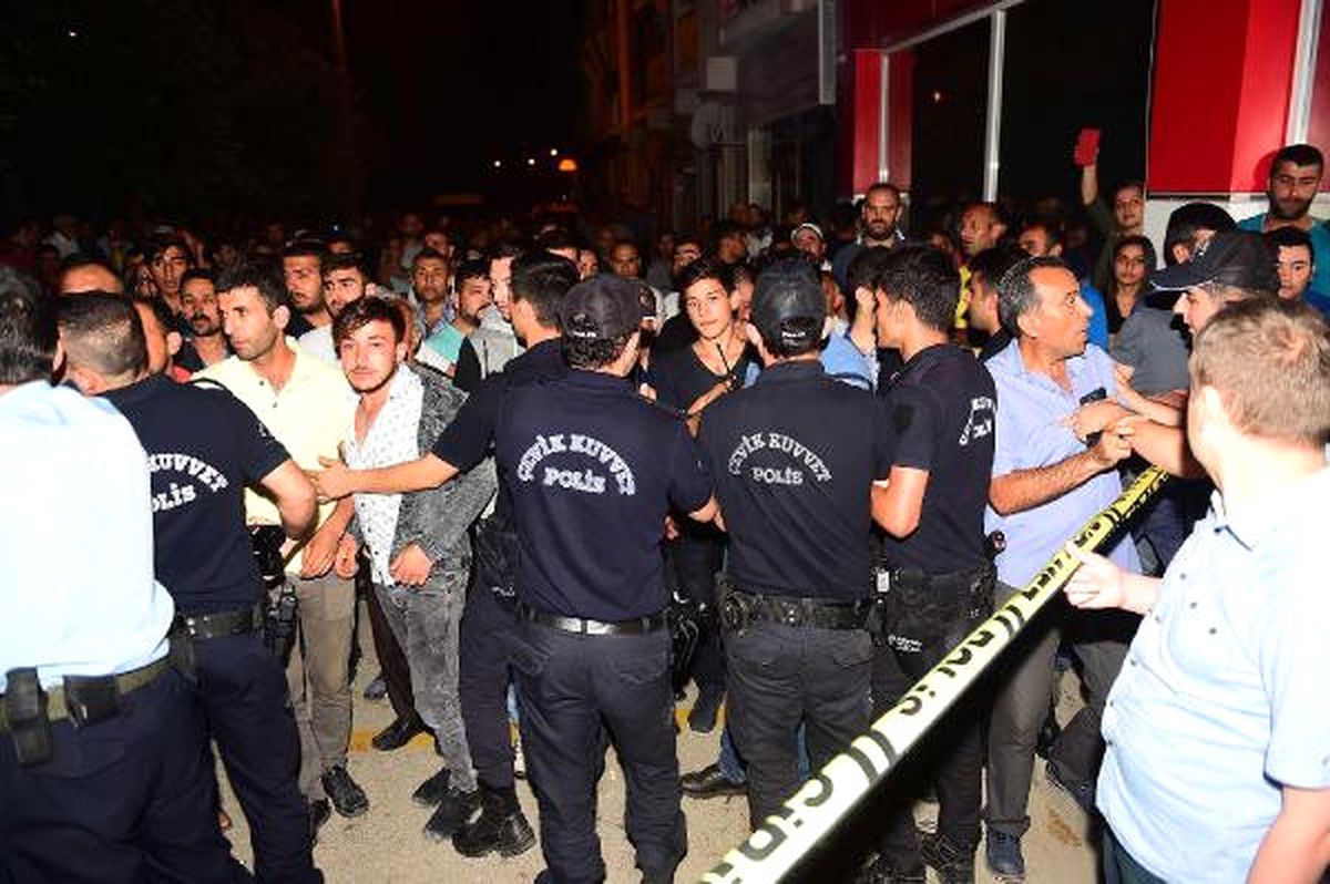 Dha Yurt - İcra Davası Sonrası Dehşet Saçtı: 1 Şehit, 2 Ölü, 1 Yaralı (2)